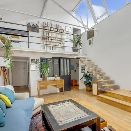 Super Loft Overtop Apartament