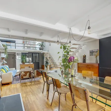 Apartment Super Loft Overtop